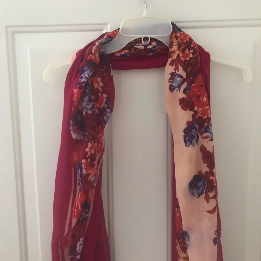 Lightweight Pink Floral Scarf/Wrap